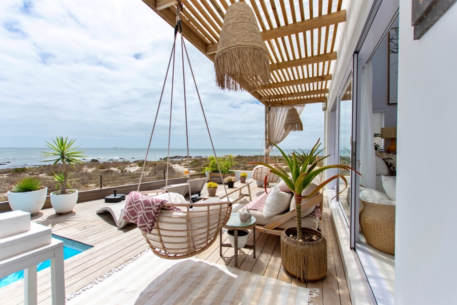 4 Bedroom Property for Sale in Sandy Point Western Cape